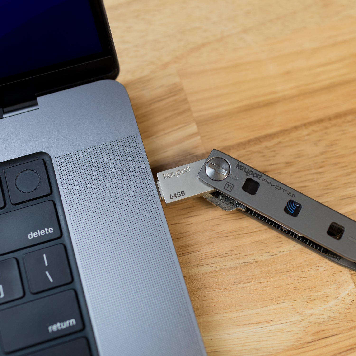 USB-C 3.0 Flash Drive Insert