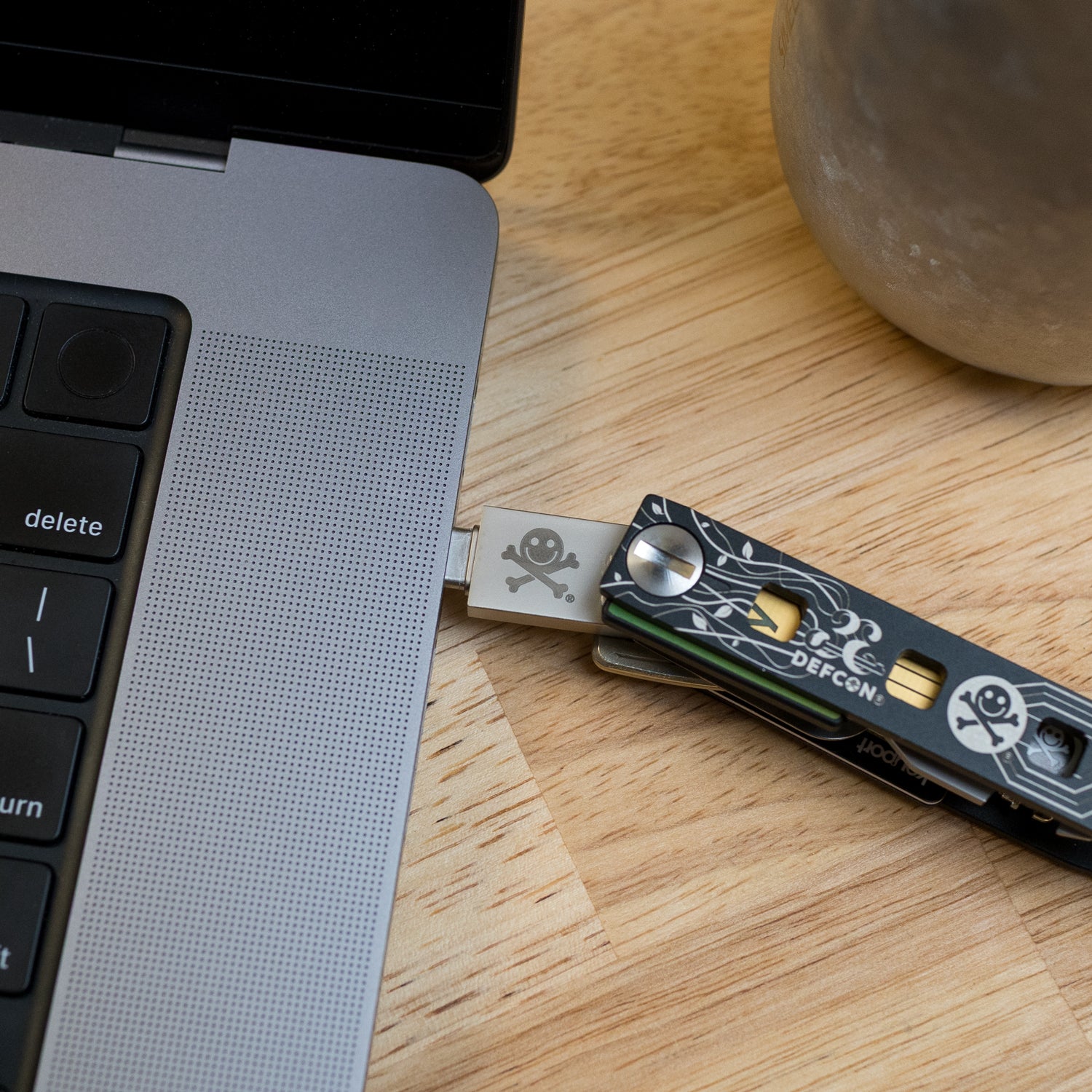 DEF CON USB-C 3.0 Flash Drive Insert